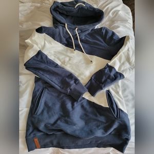 Soft & thick sweatshirt